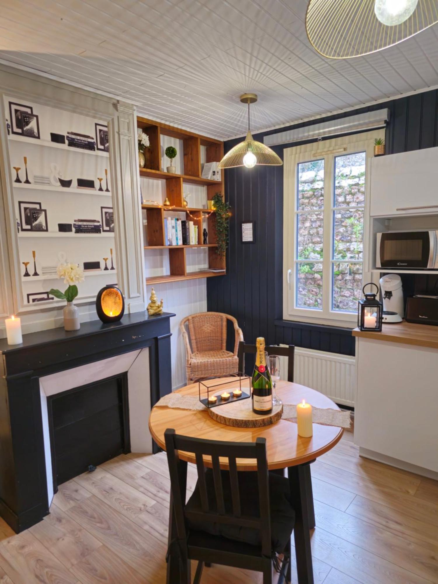 L'Or Noir - Cosy Cocon Sur Les Quais De St Valery Apartment Сен-Валери-ан-Ко Екстериор снимка