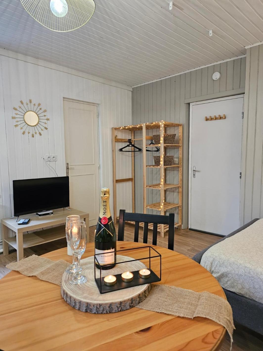 L'Or Noir - Cosy Cocon Sur Les Quais De St Valery Apartment Сен-Валери-ан-Ко Екстериор снимка