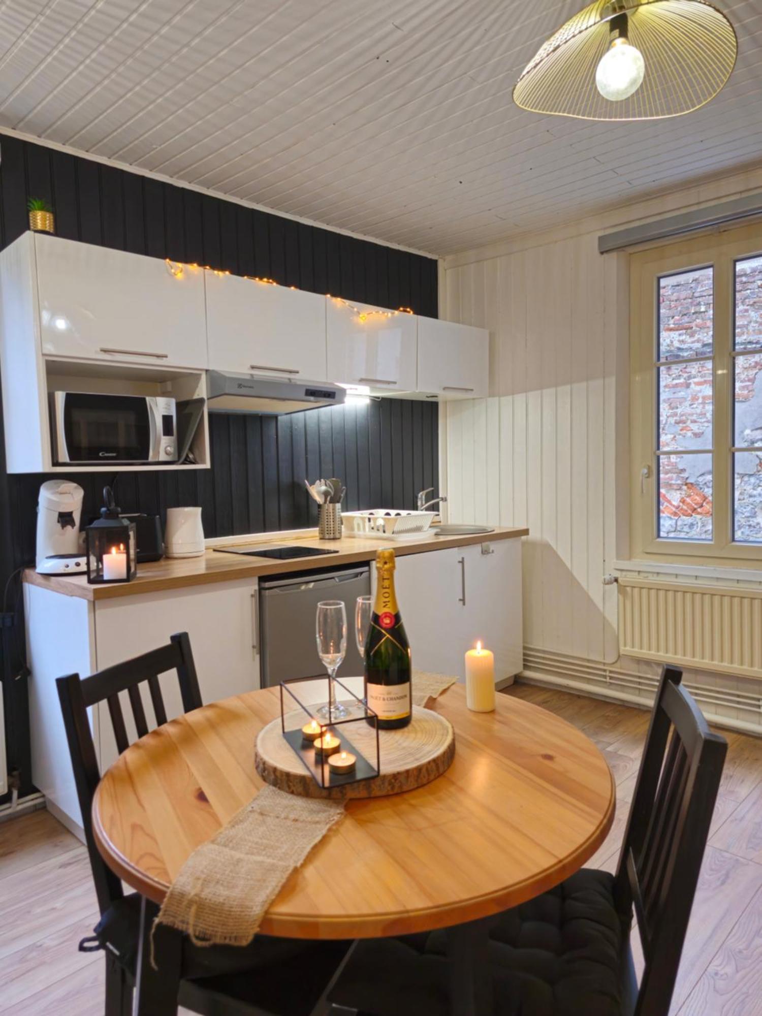 L'Or Noir - Cosy Cocon Sur Les Quais De St Valery Apartment Сен-Валери-ан-Ко Екстериор снимка